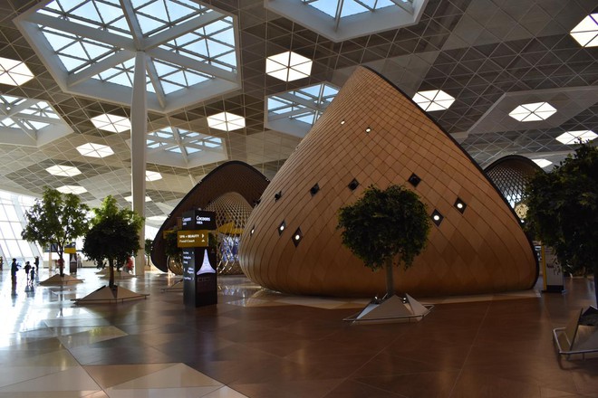 Aeroporto Baku - Saguão.