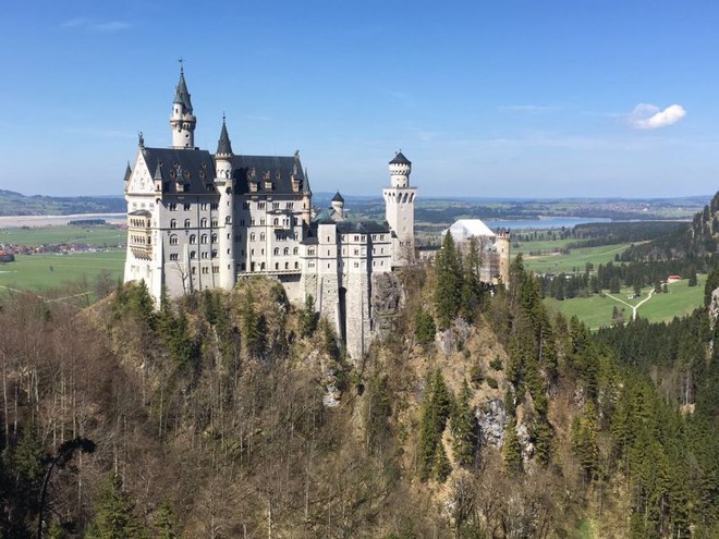 Conhecendo Neuschwanstein: o castelo que inspirou Walt Disney