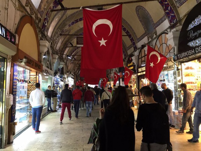 Istambul: um passeio pelo Grande Bazar, Bazar das Especiarias e pela Mesquita Nova