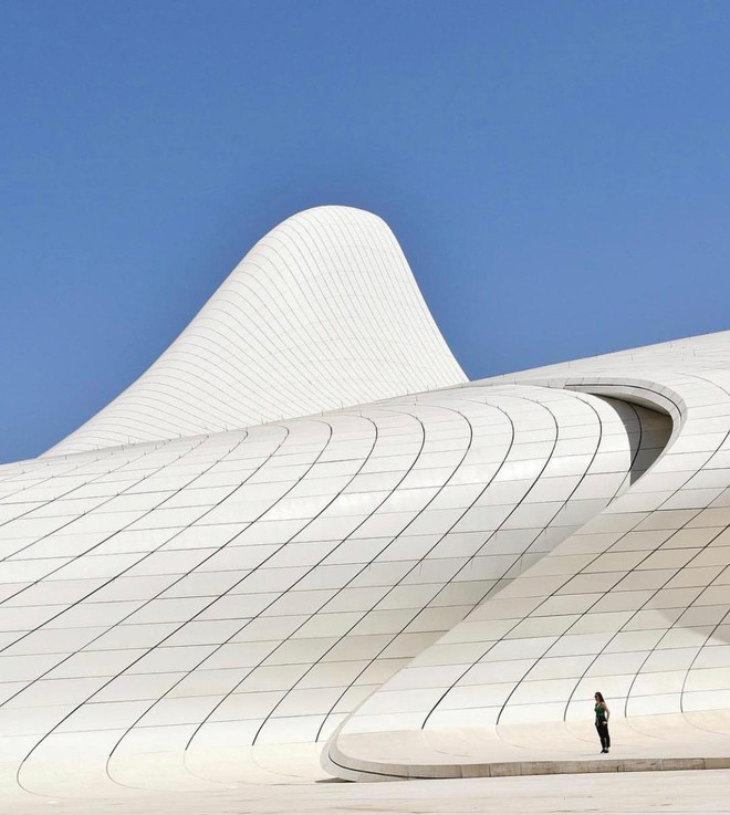 Heydar Aliyev Center.