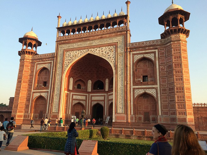 Entrada do Taj Mahal.
