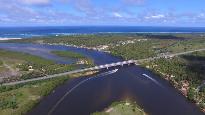 Vista aérea da lagoa Mundaú e da Massagueira.