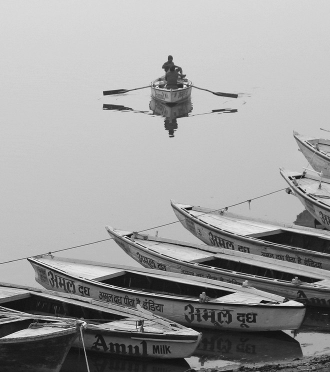 Passeio de barco no Rio Ganges