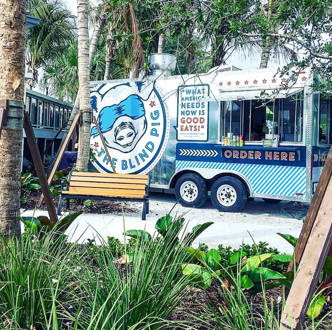 The Blind Pig - O estiloso e delicioso Food Truck do Hotel.