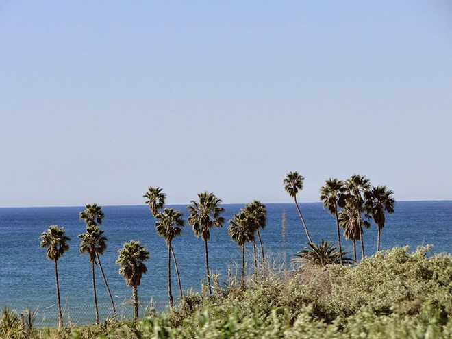 Foto da estrada que liga Los Angeles à Santa Barbara.