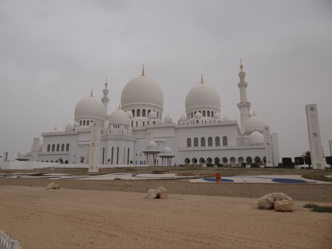 Abu dhabi - A joia dos Emirados Árabes.