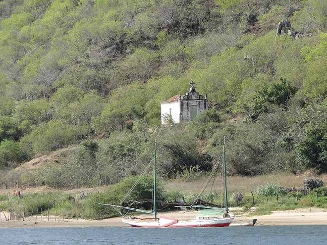 Igrejinha no município de Entremontes.