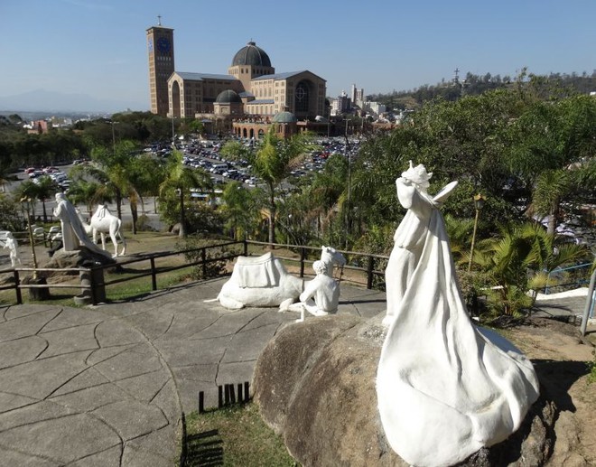 Dicas de Aparecida: visitando o segundo maior templo católico do Mundo