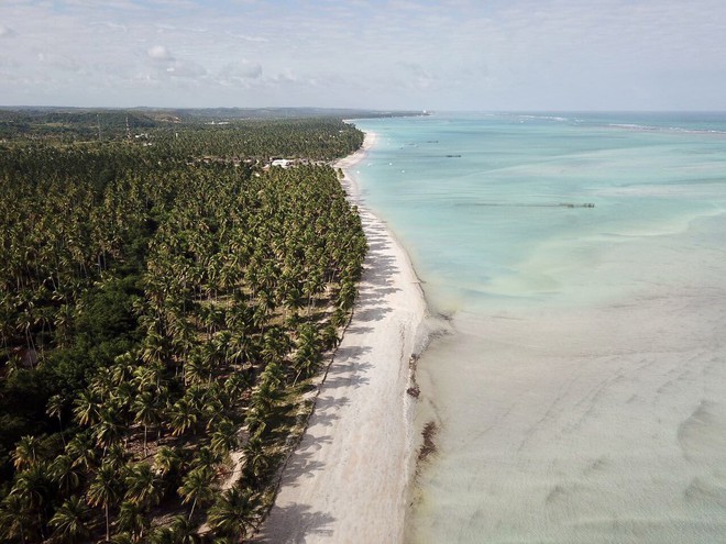 Vista aérea da Praia de Antunes