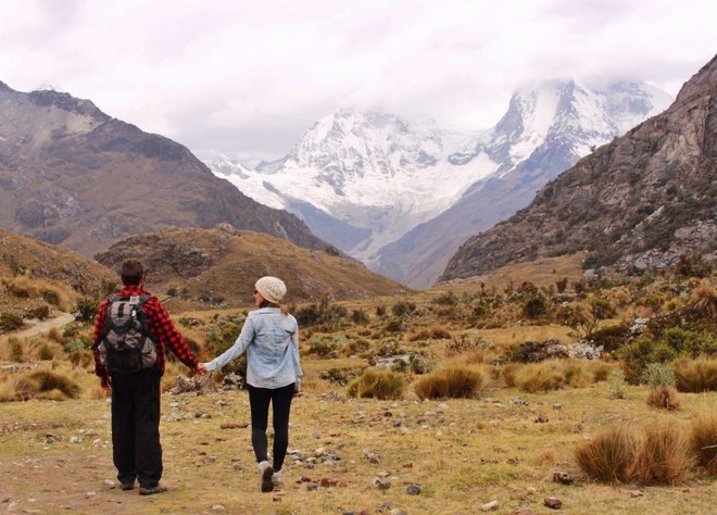 O desafio que você vai querer encarar: um trekking à Laguna 69, no Peru.