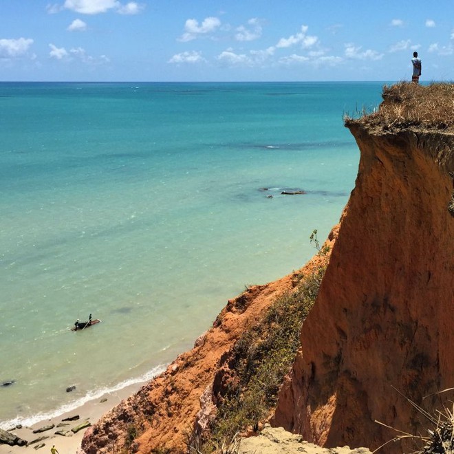 Barra de Santo Antônio: conheçam a paradisíaca Praia de Carro Quebrado